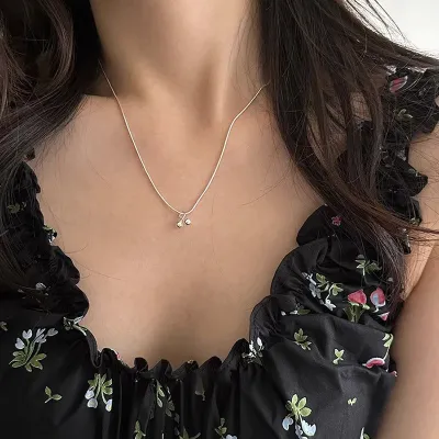 Pearl Shell Summer Necklace Women's Bow Non-Fading Design Clavicle Chain Jewelry