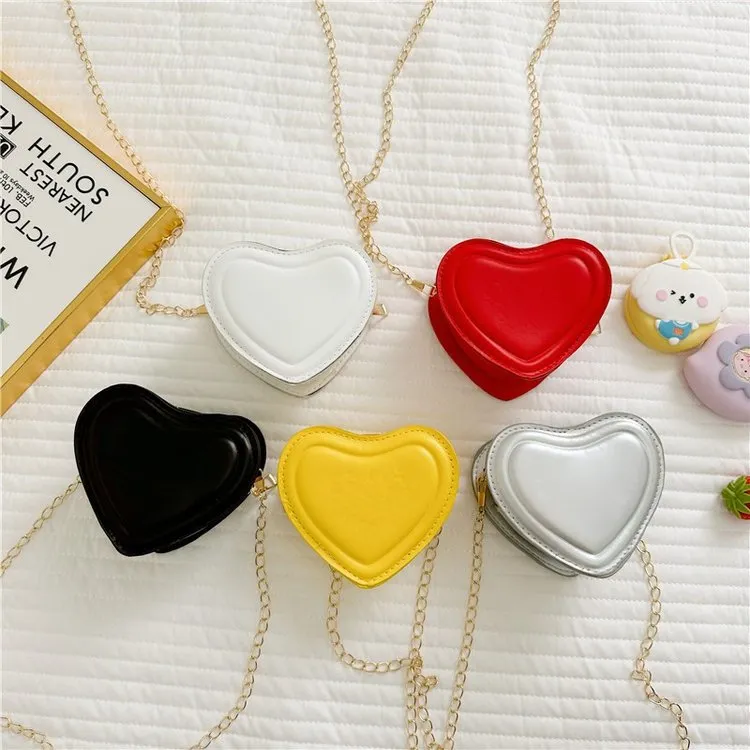 Children's Solid Color PU Mini Heart Chain Crossbody Bag for Kindergarten Girls
