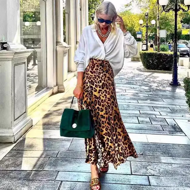 Spring And Summer Women Elegant Leopard Printed Oversize Skirt