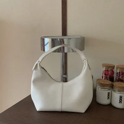 Women Fashionable Simple Solid Color Zipper PU Handbag Baguette Bag