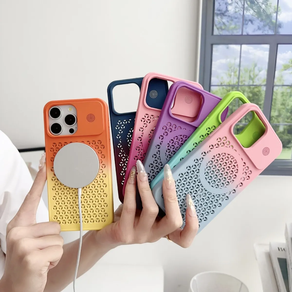 Simple Gradient Honeycomb Mesh Magnetic Apple Phone Case for iPhone 12/13/14 Series Hard Shell PC