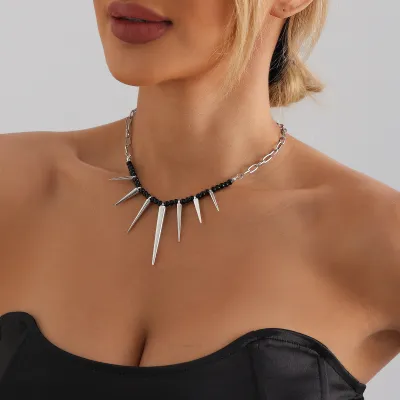 Punk Stitching Chain Black Beaded Rivet Necklace Geometric