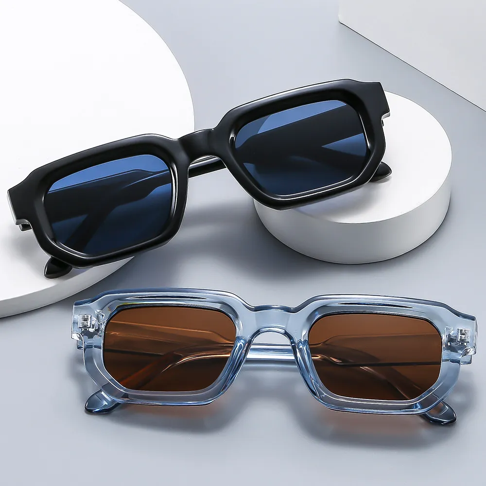 Women Vintage Square Thickened Small Frame Sunglasses