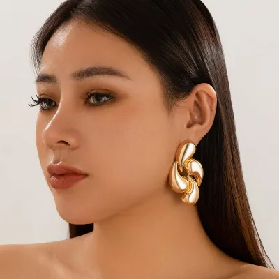 Fashion Geometric Alloy Earrings