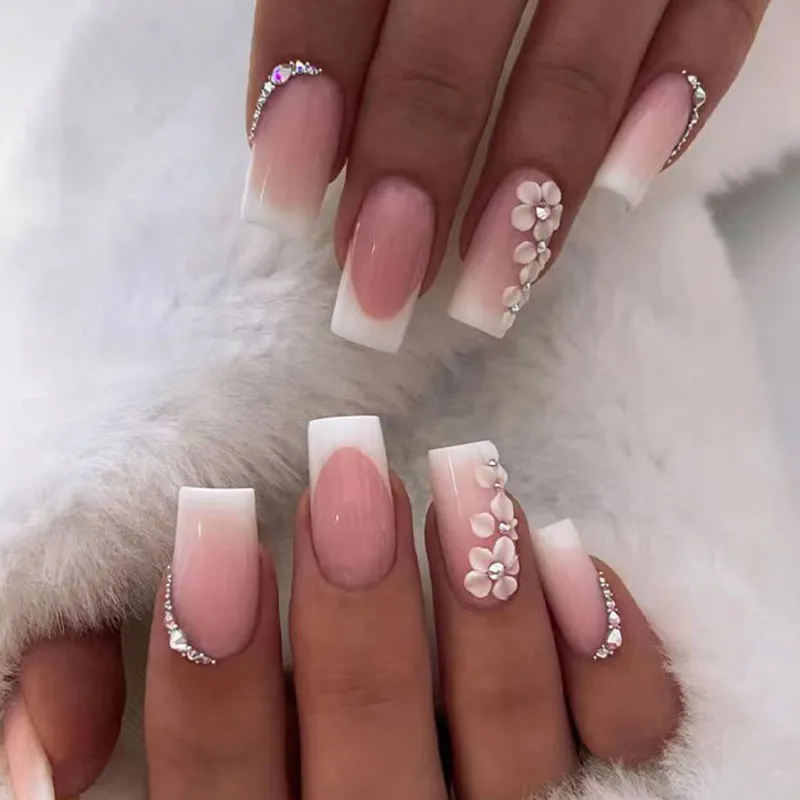 White Romantic Simple Rhinestone Resin Flower Press On Nails for Women
