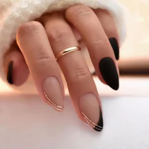 Autumn Winter Simple White Black Sweet Cool Girl Oblique Fake Nails Almond Medium Wearable