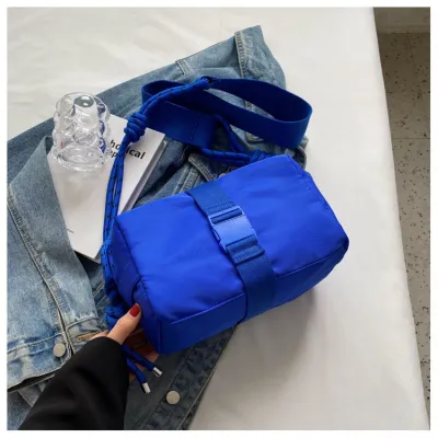 Simple And Fashionable Solid Color Large Capacity Nylon Crossbody Bag