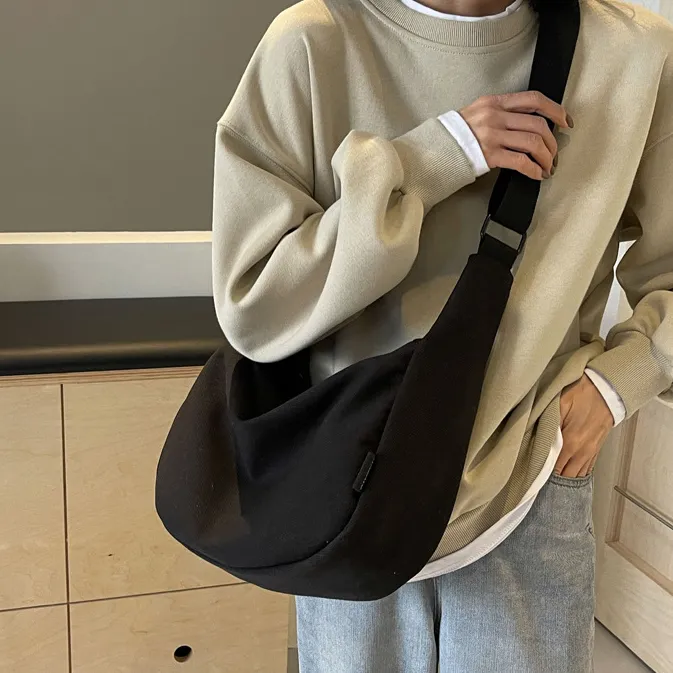 Fashionable Simple Design Large Capacity Solid Color Canvas Nylon Crossbody Bag