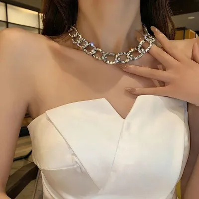 Women Fashion Exaggerated Rhinestone Chain Necklace