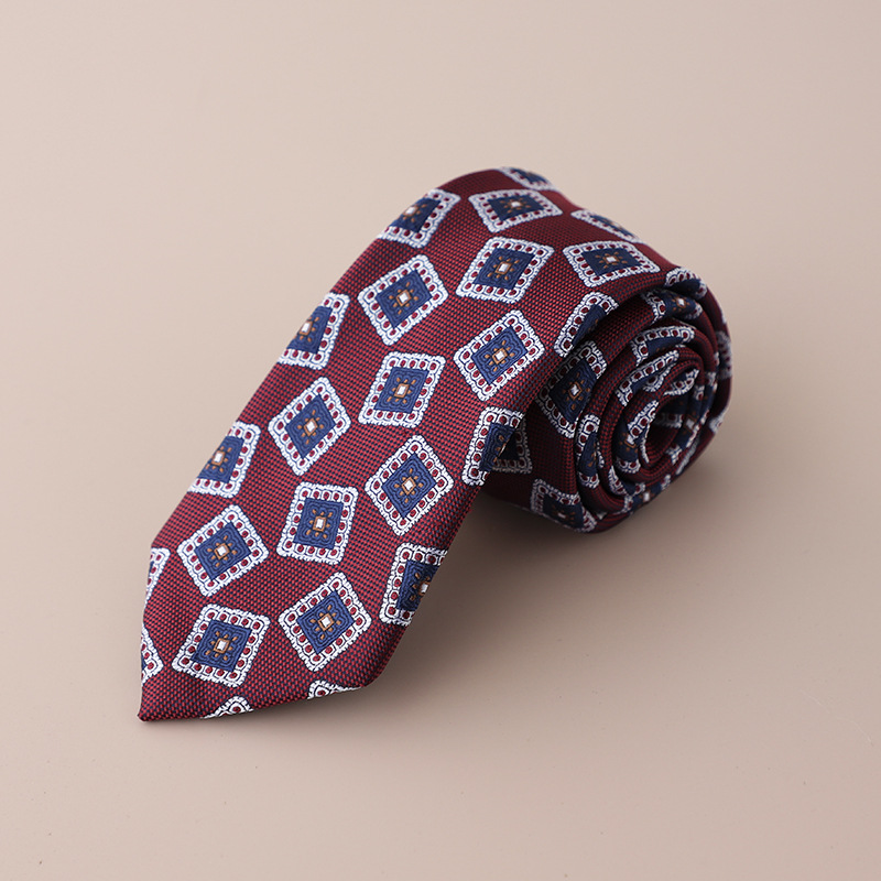 『TEN JACQUARD L/S BURGUNDY L』 Pair Fannie 100% Blackout Curtain Panels - Woven Jacquard