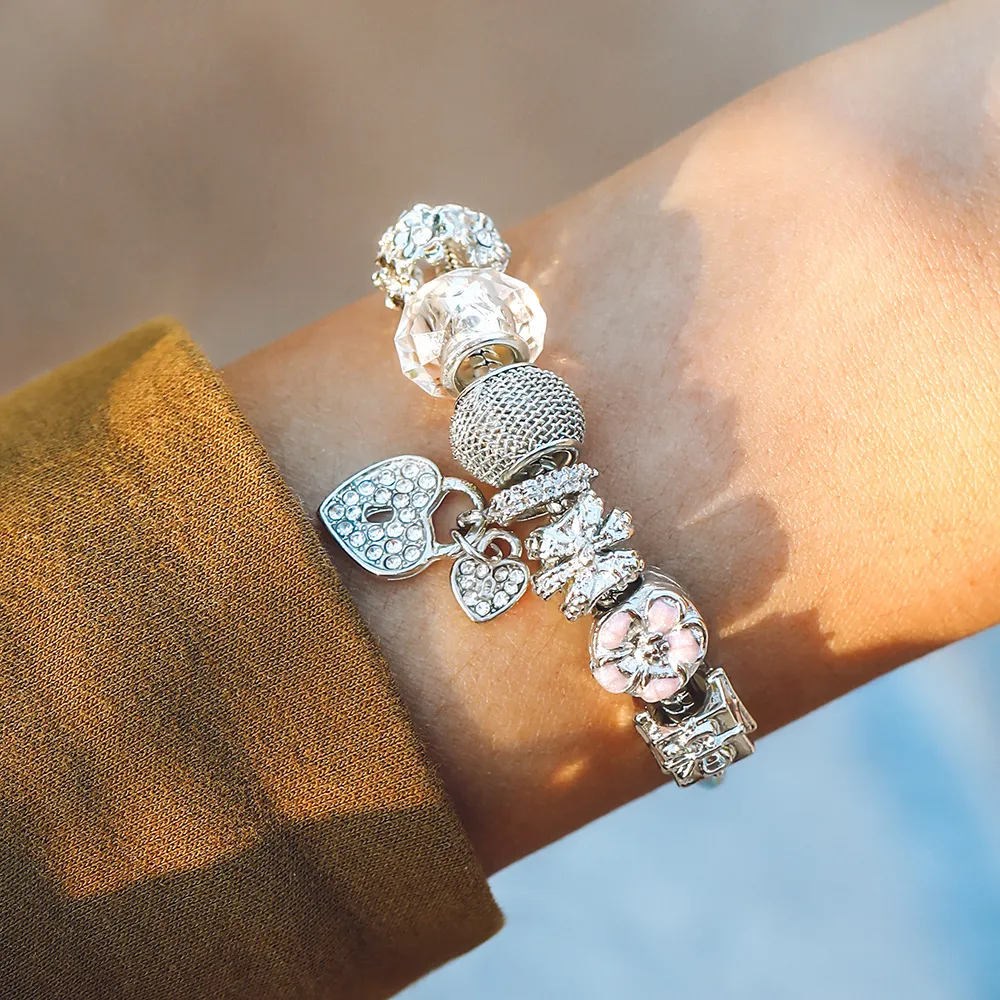 Women Fashion Heart-Shaped Rhinestone Beaded Bracelet