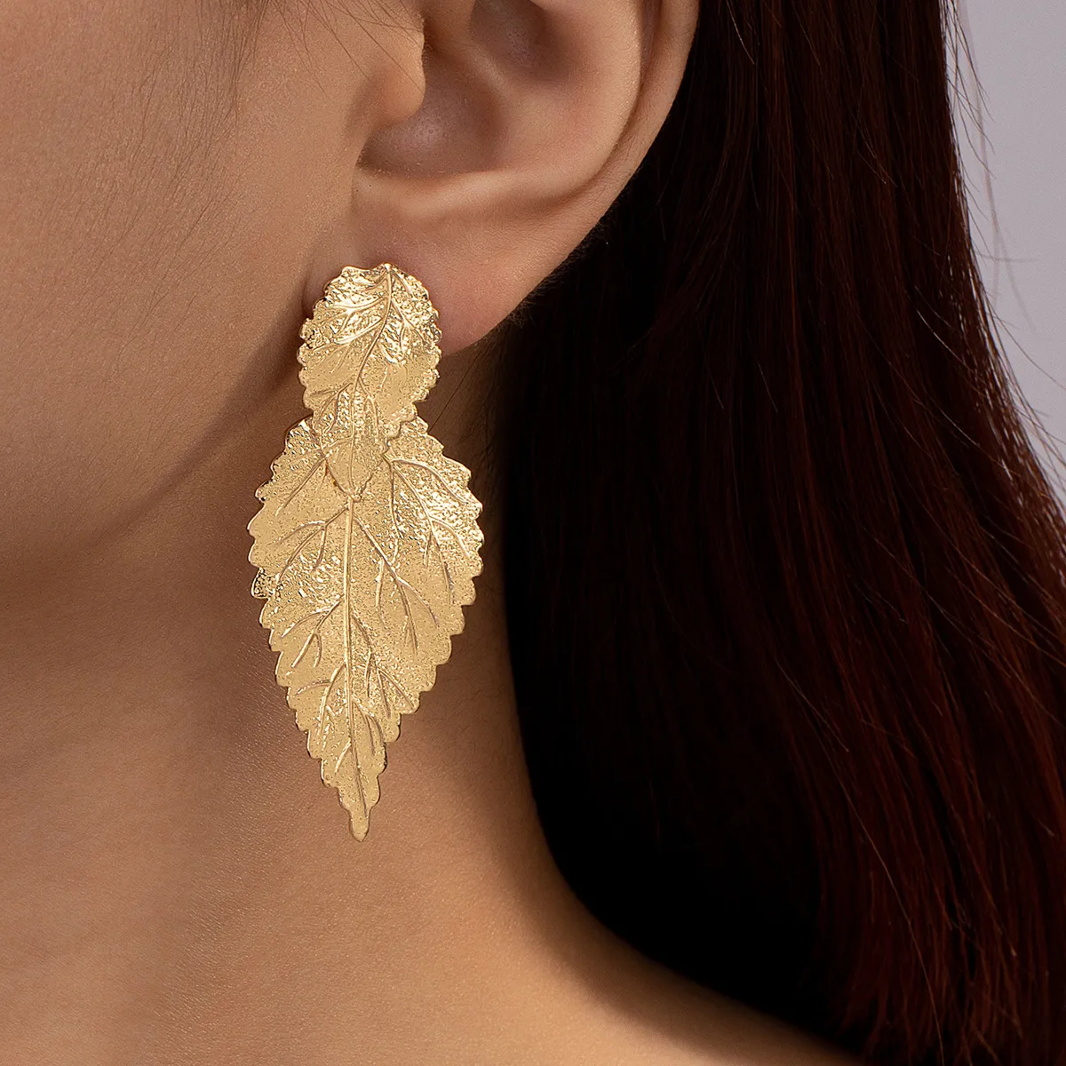 Fashion Temperament Irregular Leaf Alloy Earrings