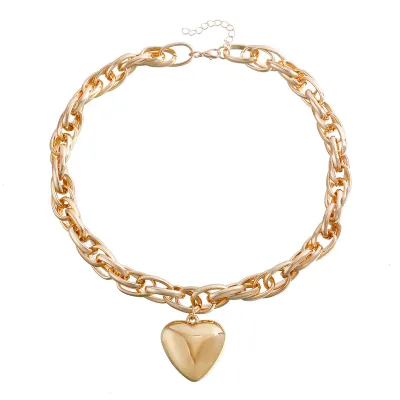 Fashion Heart-Shaped Thick Chain Necklace Geometric Metal Pendant Necklace