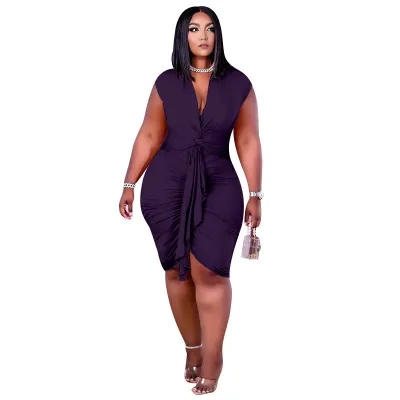Plus Size Women's Tie Pleated Midi Dress