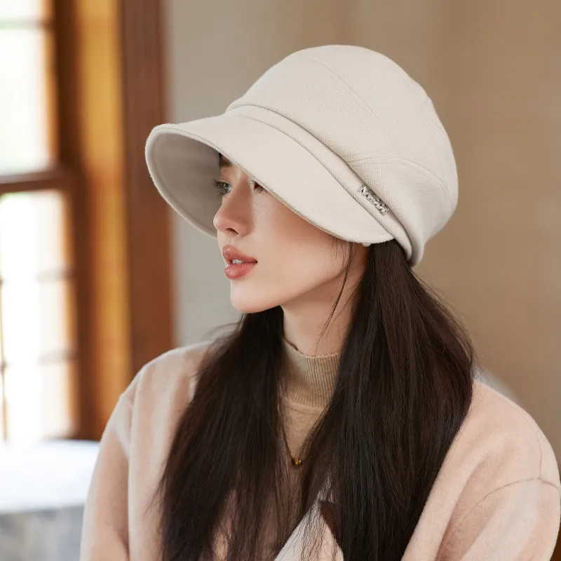 Autumn Winter Women Solid Fashion Metal Letter Label Hat