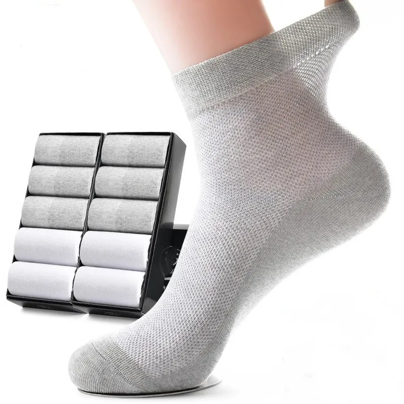 Men's Simple Solid Color Mesh Breathable Sweat-Absorbent Deodorant Socks