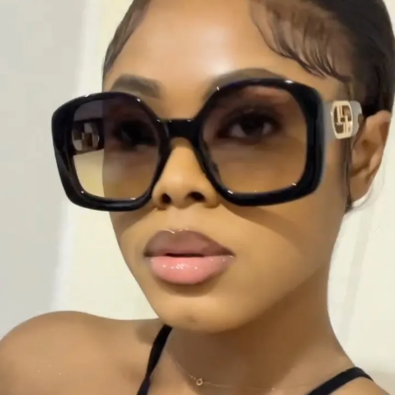 Women Fashion Square Frame Hollow Sunglasses