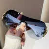 White Feet-Upper Filler