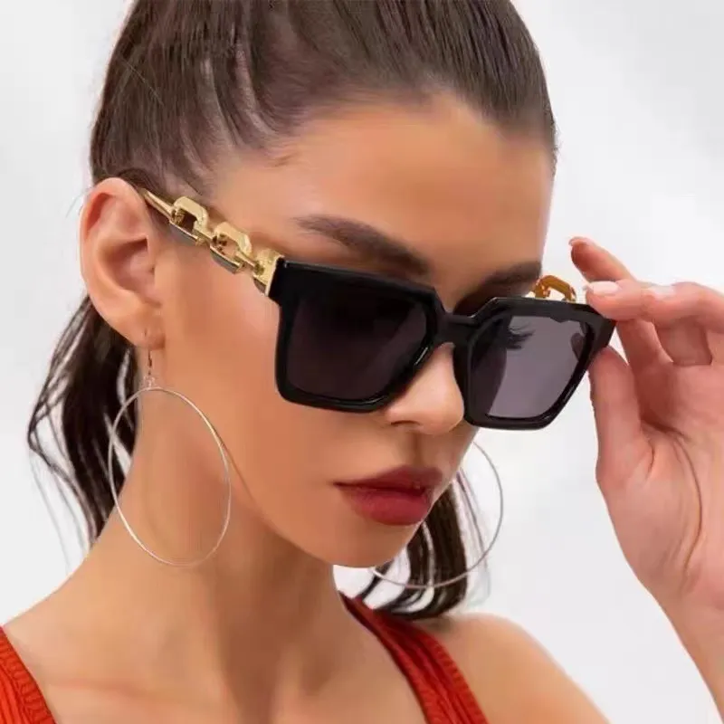 Women Fashion Retro Chain Square Frame Sunglasses