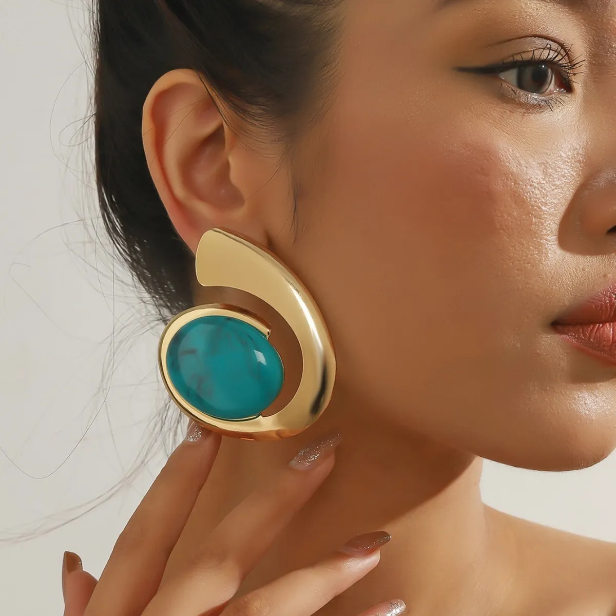 Women Fashion Exaggerated Turquoise Drop Earrings