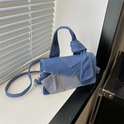 Women Special Material Street Trend Solid Color Square Flap Shoulder Bag