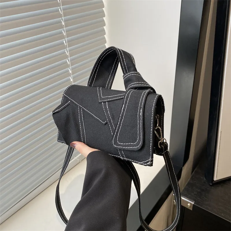 Women Special Material Street Trend Solid Color Square Flap Shoulder Bag