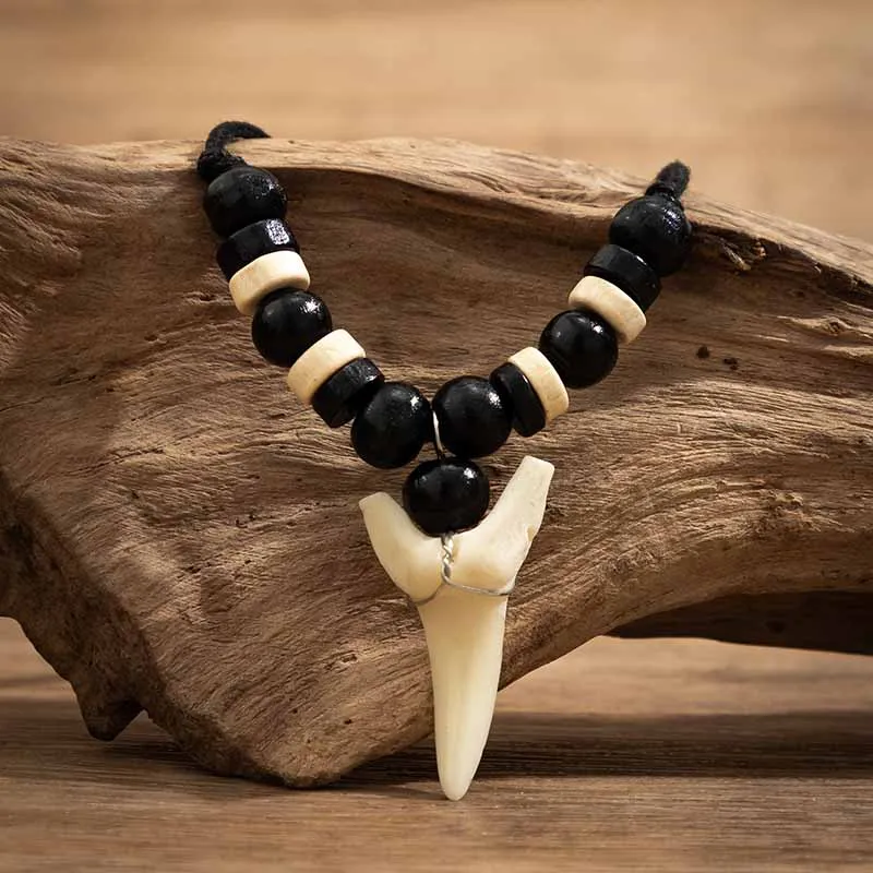 Men's Fashion Casual Vintage Wooden Beads Shark Tooth Necklace