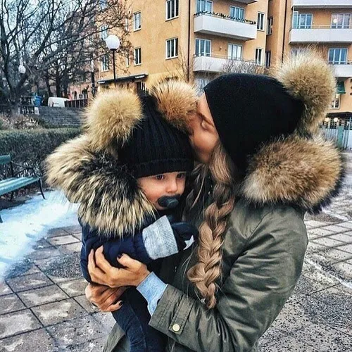Autumn Winter Fashion Simple Warm Plush Ball Knitted Parent-Child Beanie Hat Set