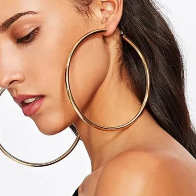 Exaggerated Smooth Alloy Big Earrings Simple Fashion Commuter