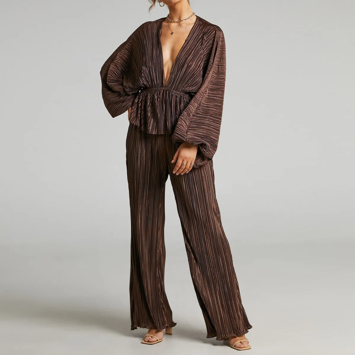 Women's Solid Color V-Neck Creased Long Sleeve Top Pants Two-Piece Set
