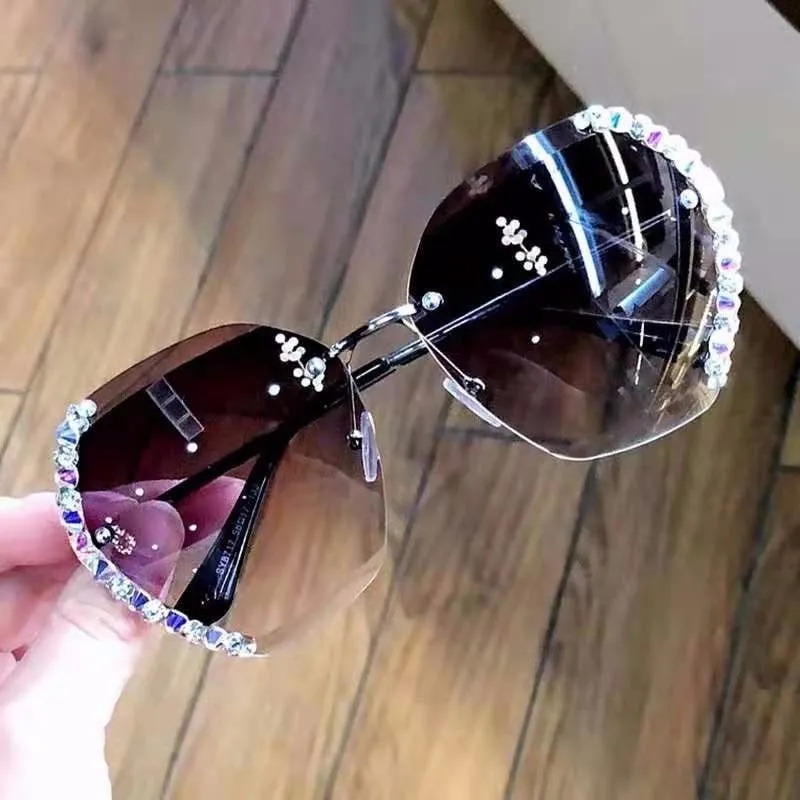 Women Fashion Frameless Polygon Sunglasses