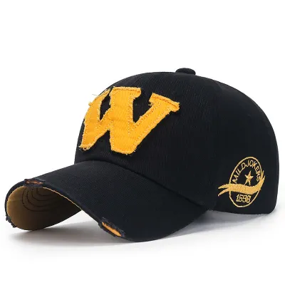 Simple Fashion Distressed Baseball Cap with Letter Hole Sunshade