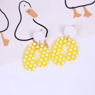 Women Simple Sweet Oil Painting Butterfly Heart-Shaped Floral Acrylic Earrings