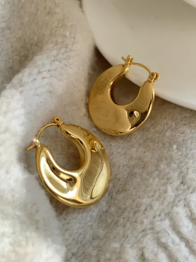 Women Retro Creative Gold Ring Pleated Earrings