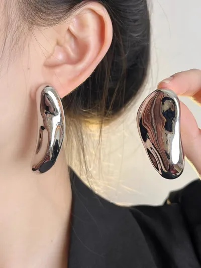 Women's Fashion Creative Retro Corrugated Asymmetric Geometric Earrings