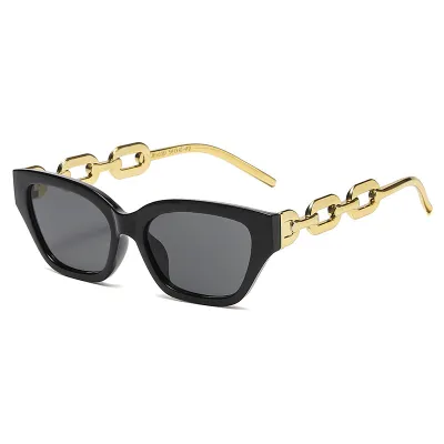 Distinctive Thick Chain Square Frame Retro Sunglasses
