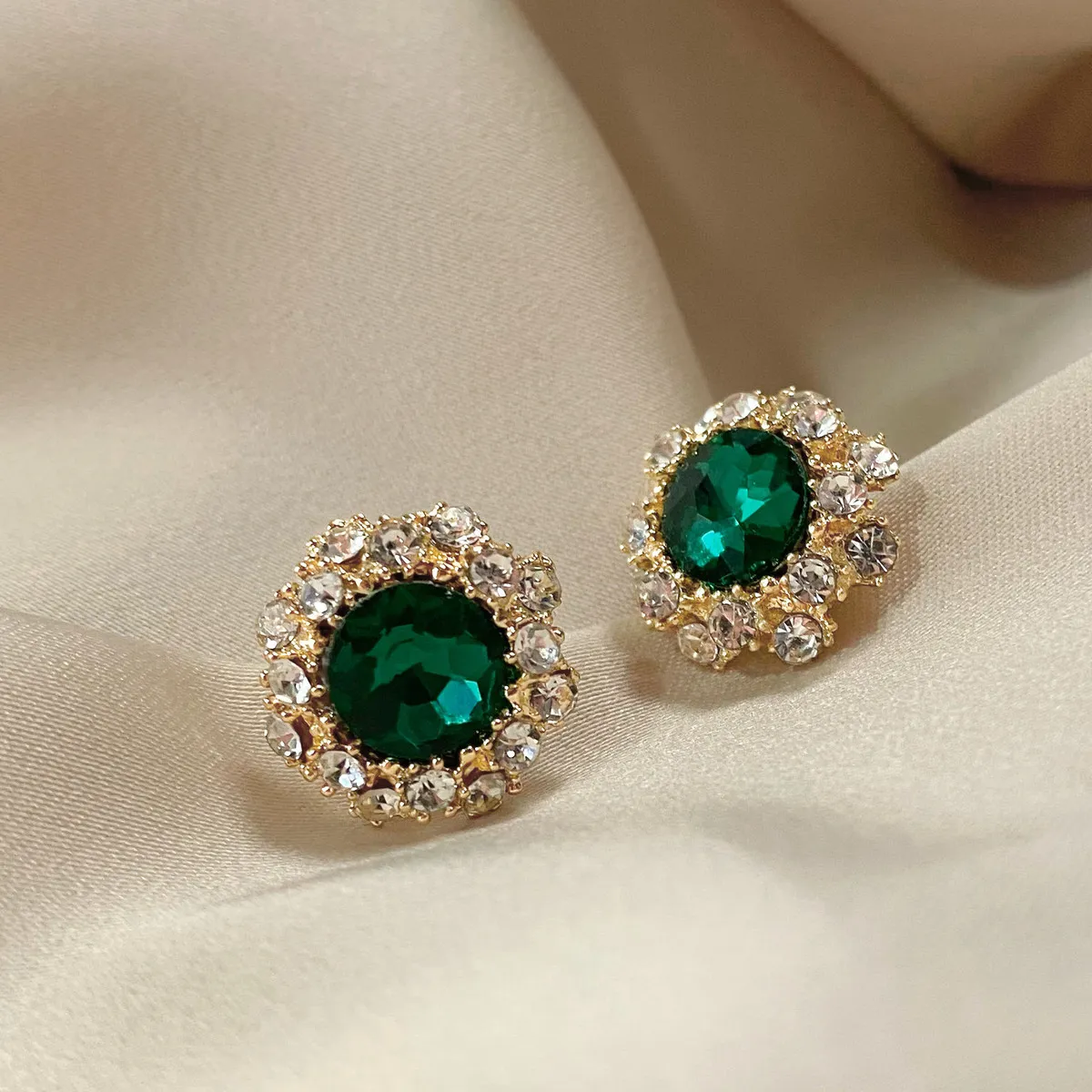 Fashion Crystal Round Jewel Stud Earrings