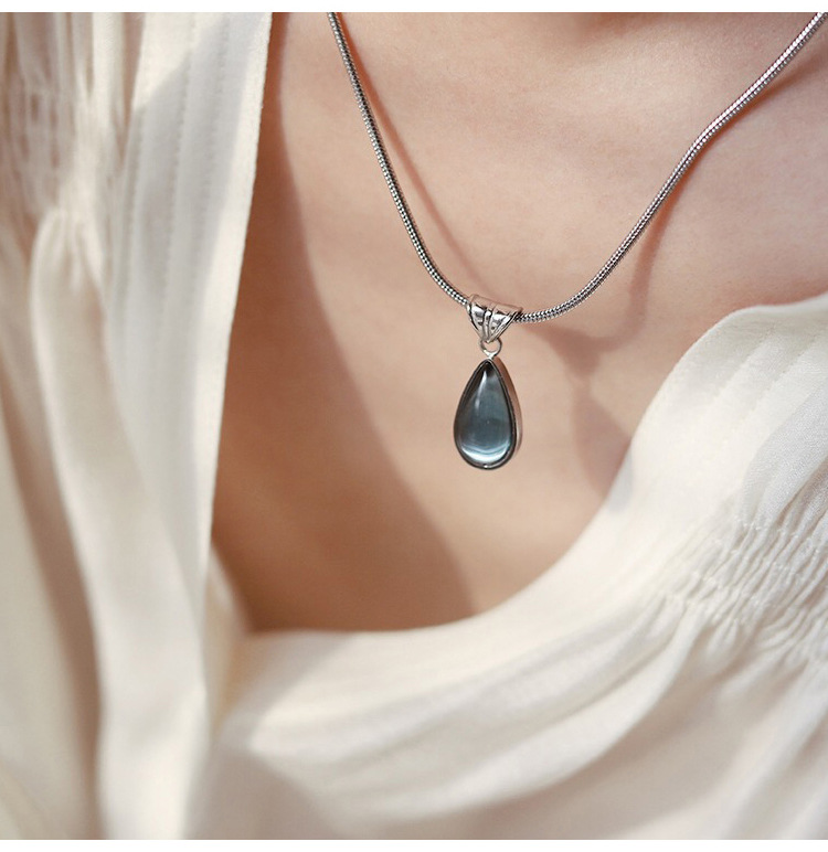【TATIANA】WATER DROP PENDANT Necklace★送料・関税込 Wholesale Women Vintage Olive Green Blue Water Drop Pendant
