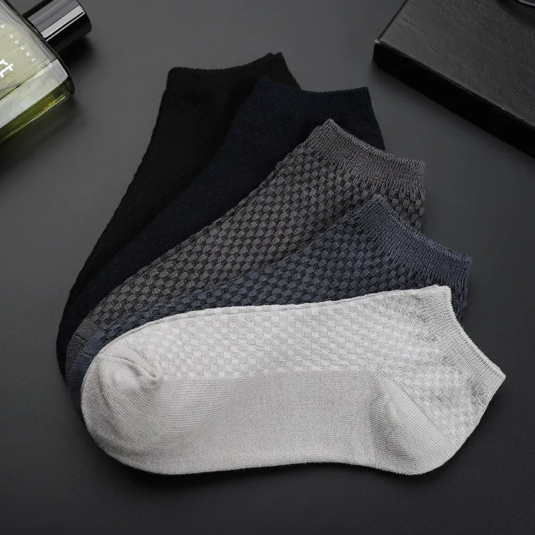 Men Simple Bamboo Fiber Plaid Invisible Low Cut Socks