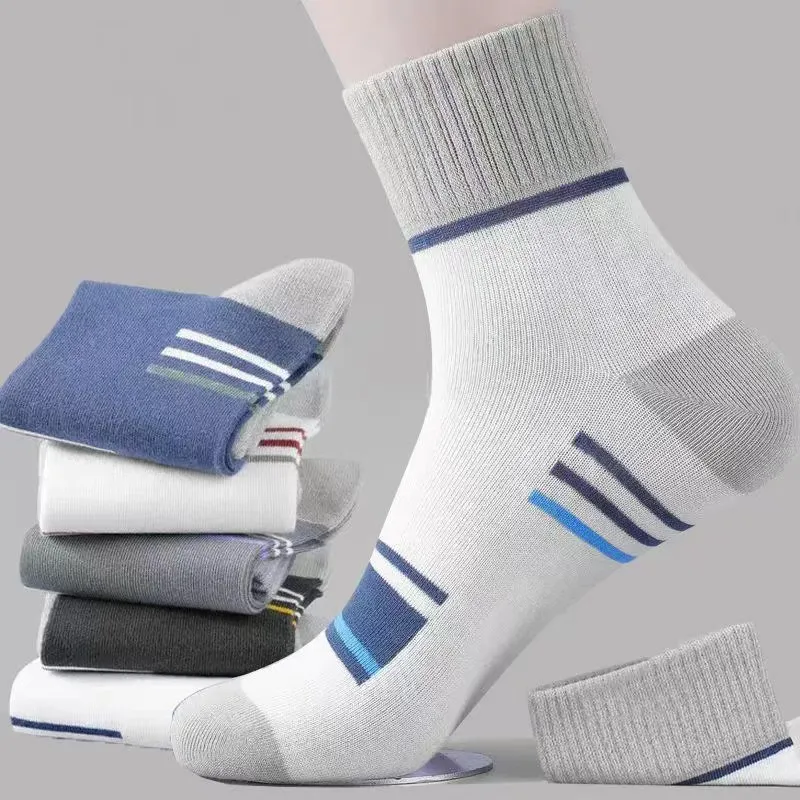 Men Simple Color Matching Stripe Breathable Sweat-Absorbent Tube Socks