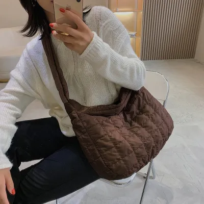 Simple Solid Color Large Capacity Bubble Pleated Shoulder Bag
