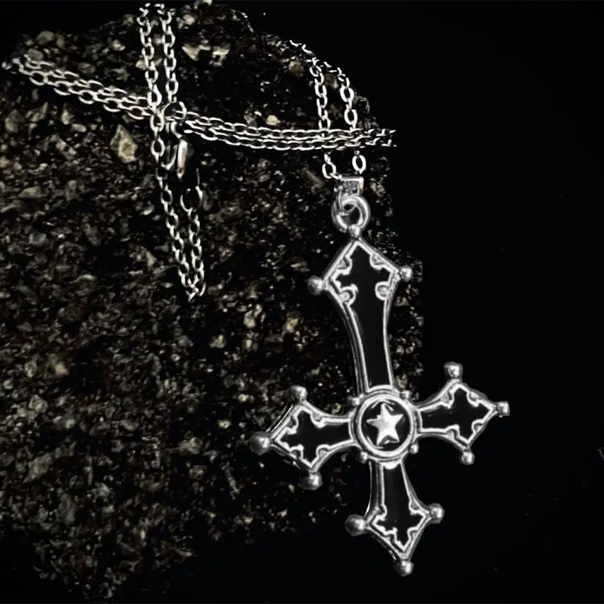 Women Vintage Punk Gothic Inverted Cross Pendant Necklace Sweet Heart O-Chain