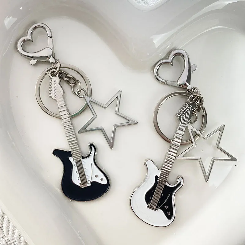 Women Minimalist Retro Guitar Star Alloy Keychain Pendant Sweet Cool Wind