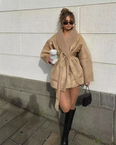 Autumn Winter Women Fashion Leather Jacket with Fur Collar Thickened Lace-Up Long Sleeve