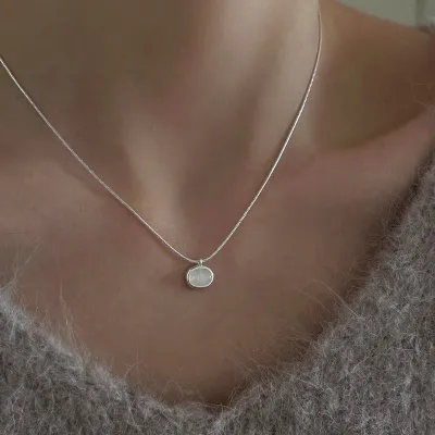 Women's Fashion Simple Moonstone Pearl Pendant Necklace