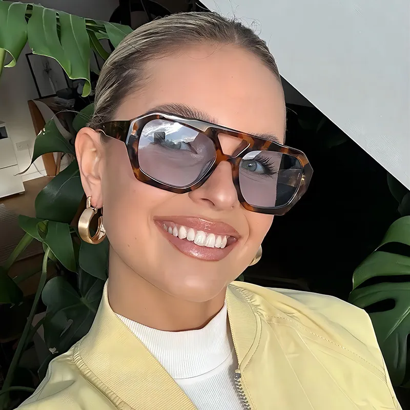 Women Fashion Leopard Double Beam Square Sunglasses