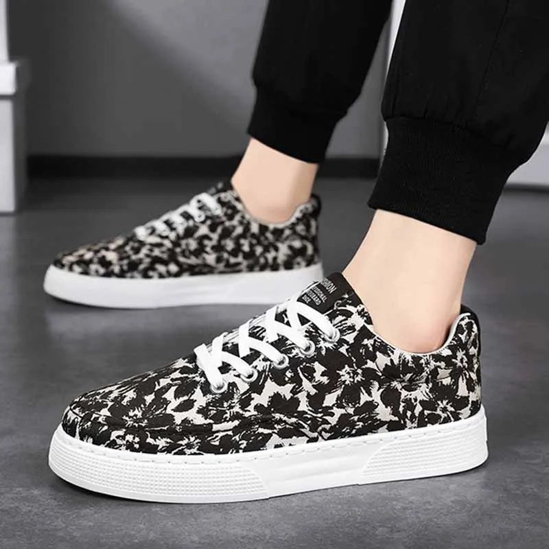 Men's Fashion Casual Tiny Flower Print Lace-Up Thick-Soled Canvas Board Shoes