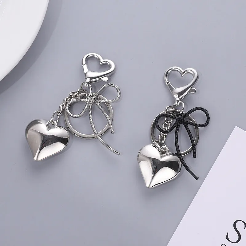 Fashion Simple Heart Bow Alloy Key Chain