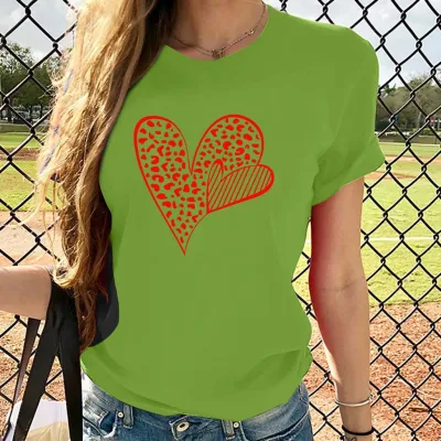Women Plus Size Heart Print Street Hipster Short-Sleeved Crewneck T-Shirt for Valentine Party