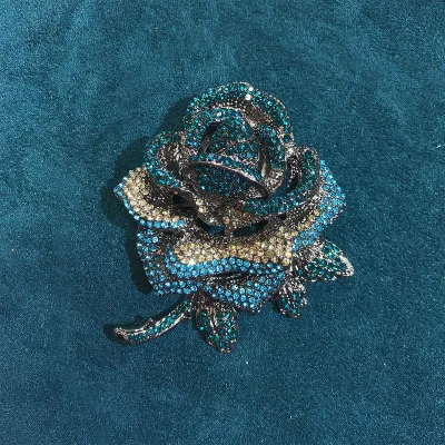 Creative Vintage Style Rose Rhinestone Brooch